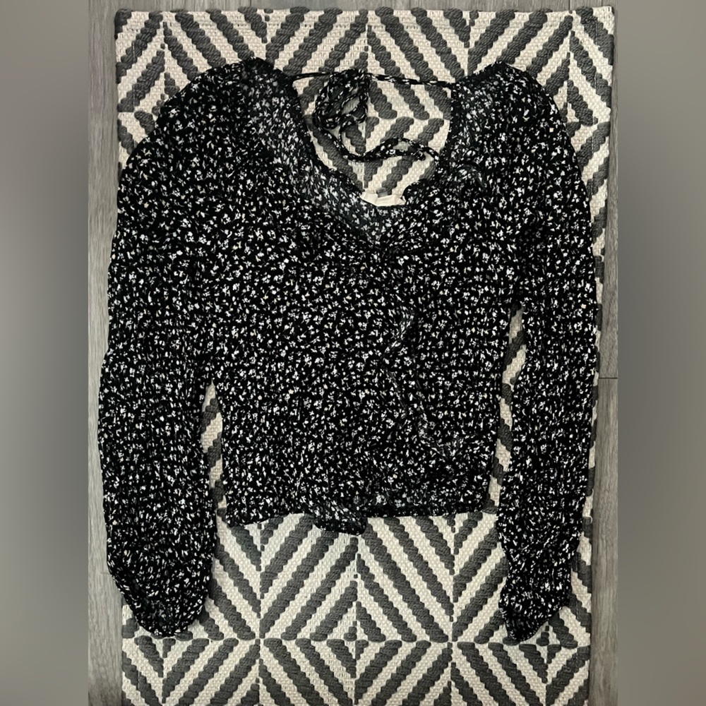 S Altar’d State Long Sleeve Crop